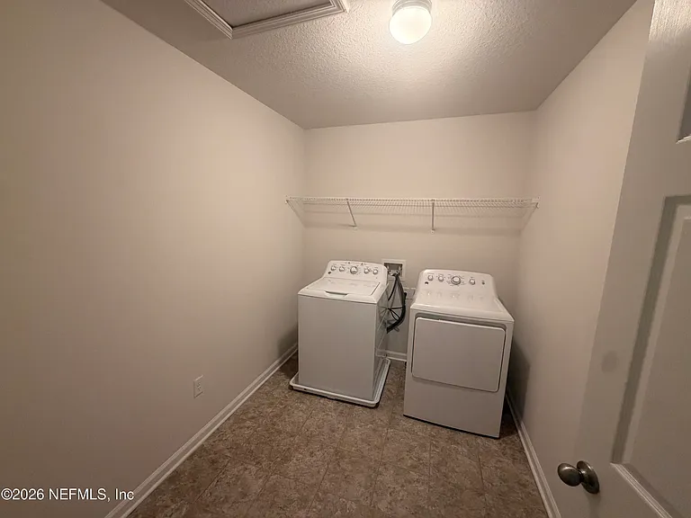 12591 Lake Taylor Ln — Photo 12