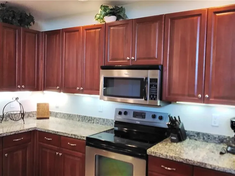 5076 Annunciation Cir #2206 — Photo 14