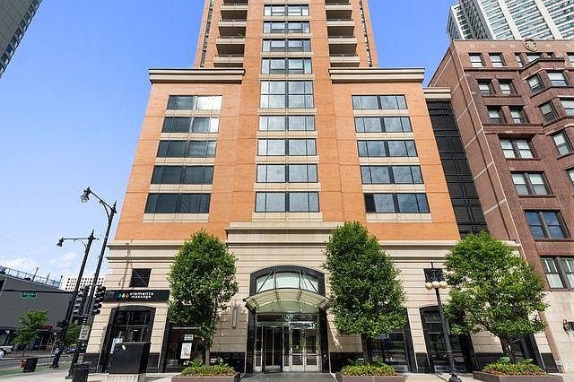 1st image of 1160 S Michigan Ave APT 3102