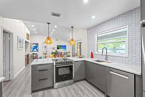 2474 Bedford Mews Dr Photo 1