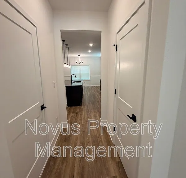 213 Laney Dr — Photo 7