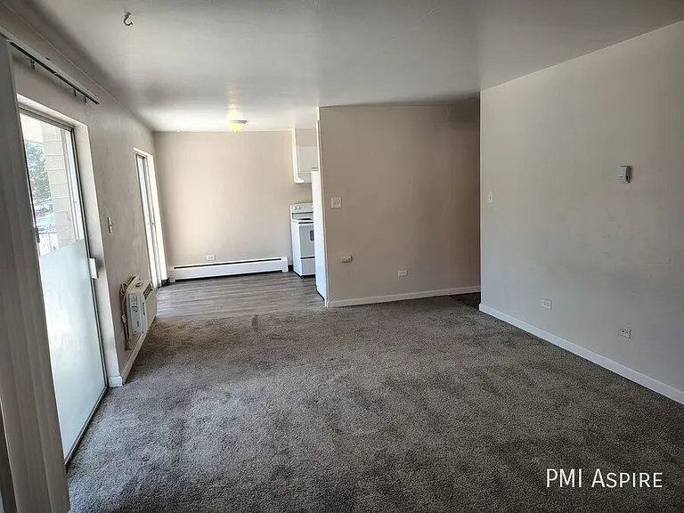 1351 Xenia St #2C — Photo 2