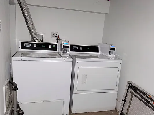 Rented by Sunshine Management Group, LLC | media 11