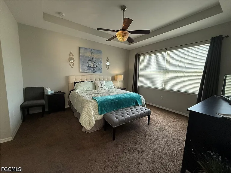 3916 King Edwards St — Photo 18