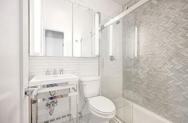 Rented by Urbane Brokerage