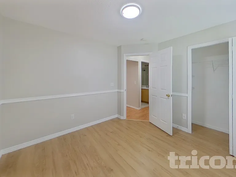 2438 Pine Chase Cir — Photo 12