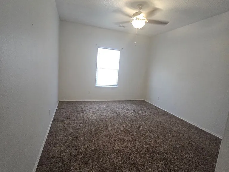 5325 Caprock Ct NE — Photo 9