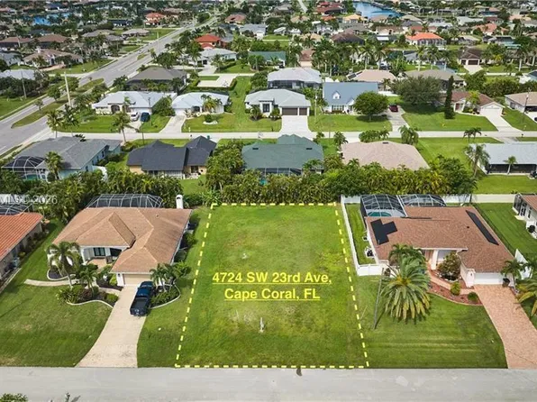 4724 SW 23rd Ave, Cape Coral, FL 33914