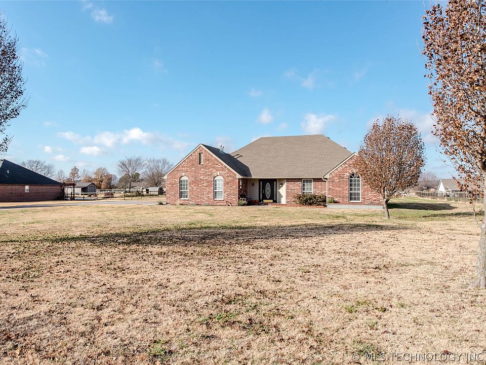 1st image of 18144 S Quail Meadow Dr