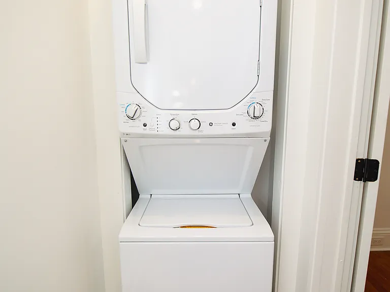 In-Unit Washer & Dryer
