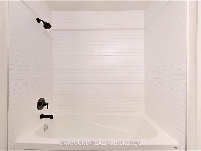 133 Wineva Ave #F — Photo 24