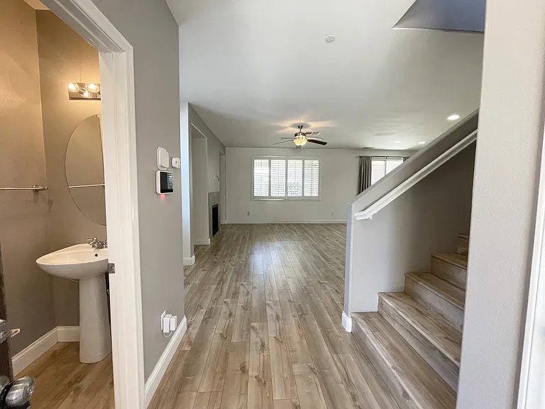 3586 Bur Oak Rd — Photo 3