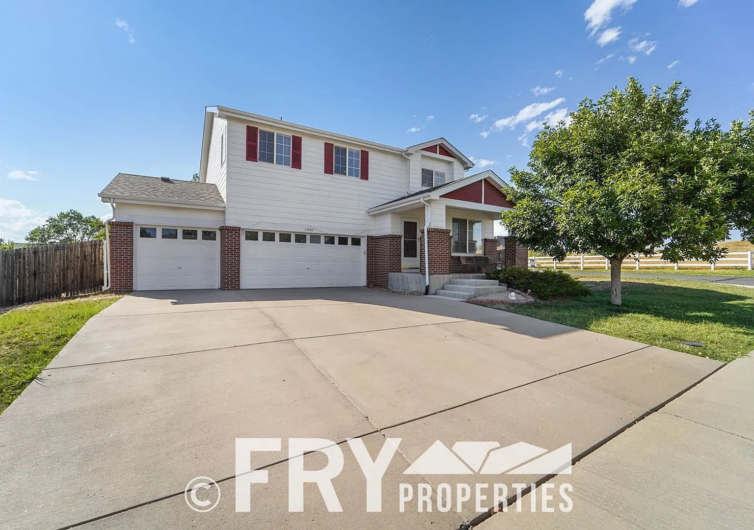 Spacious Thornton Home — Photo 1