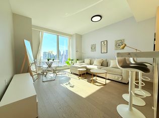 252 South St #40B, New York, NY 10002