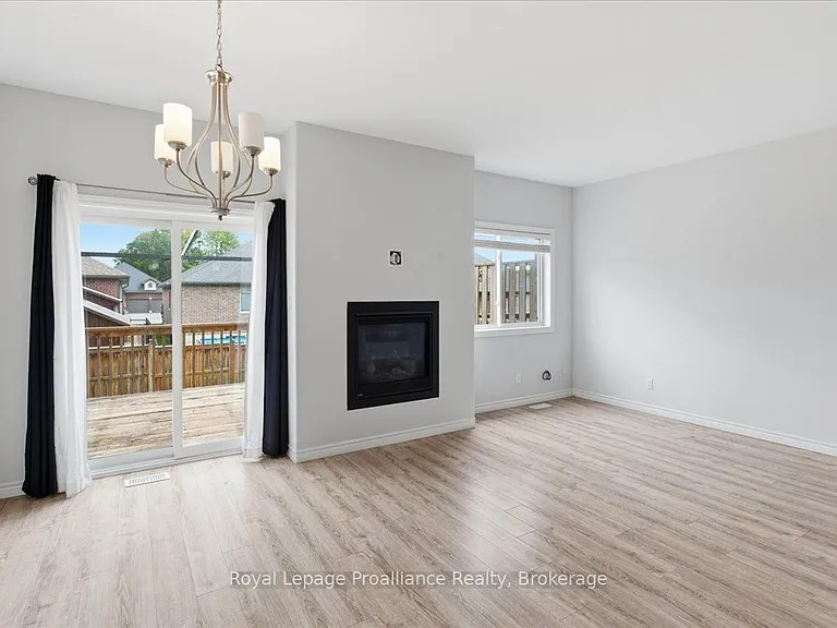 16 Ledgerock Ct — Photo 11