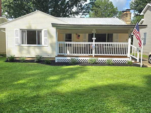 826 N Bentley Ave, Niles, OH 44446