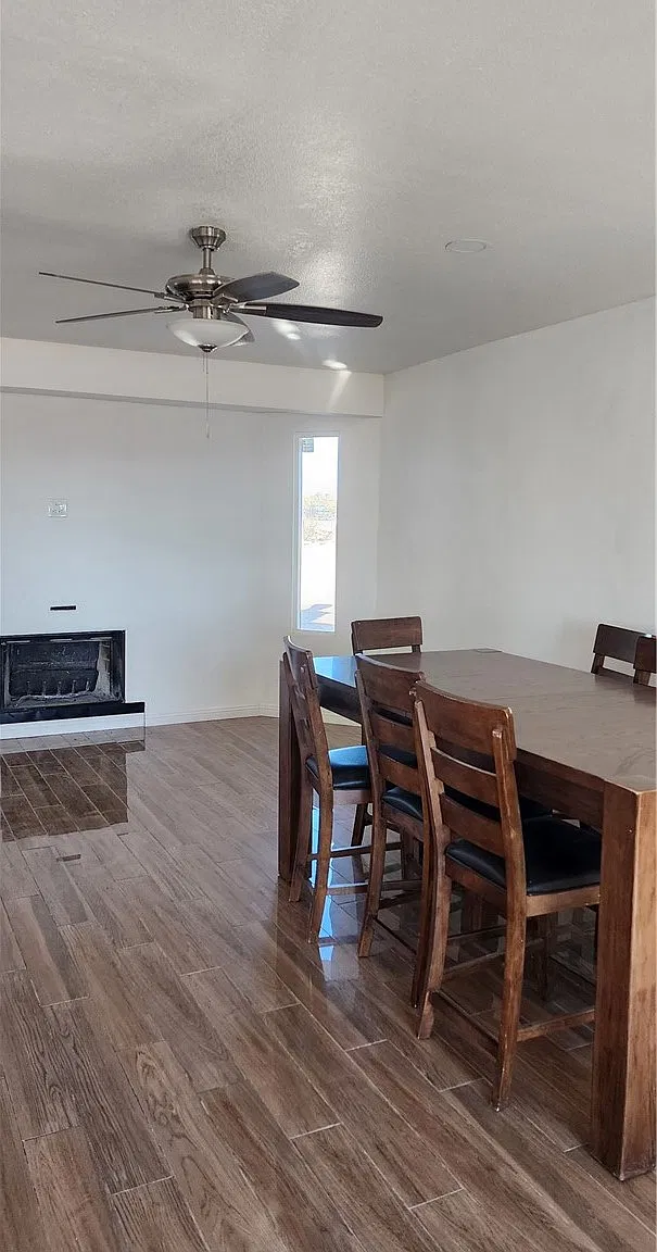 4 bed, 2096 sqft, $3,000 — Photo 4