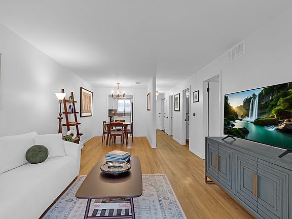 4th image of 3746 N Central Ave APT 3D
