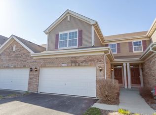 6N312 Whitmore Cir UNIT D, St Charles, IL 60174