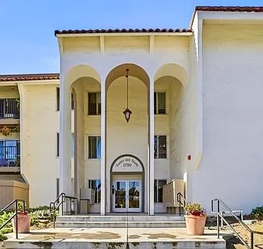1 bed, 660 sqft, $2,100 — Photo 1