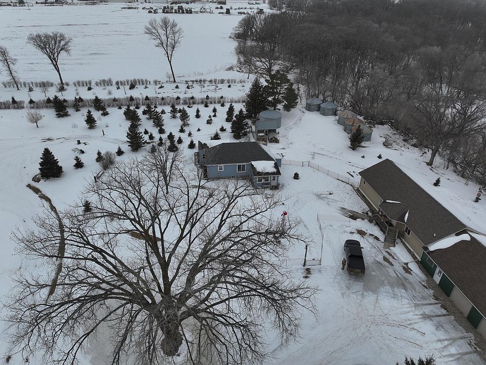 1st image of 3461 37th St NE