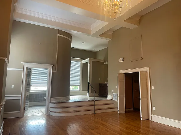 1025 Church St — Photo 33