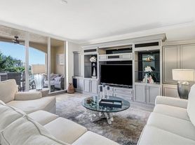 450 Bayfront Pl