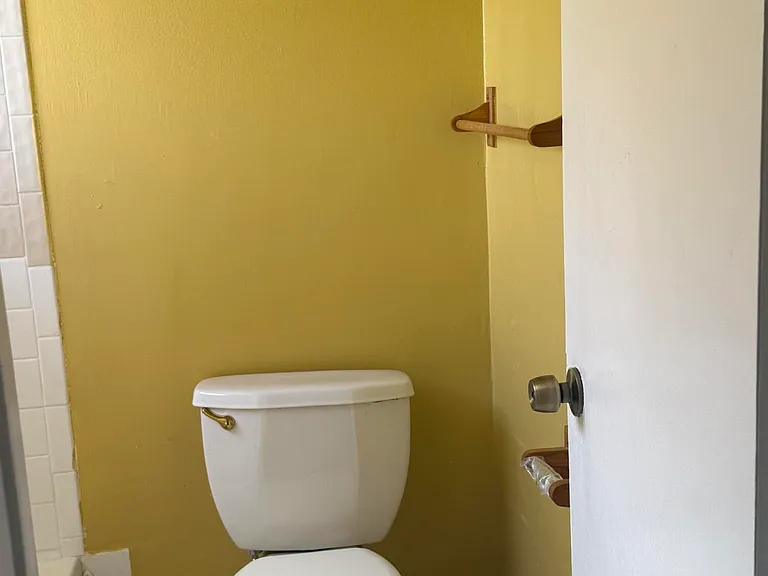 2511 NW 56th Ave #111 — Photo 10