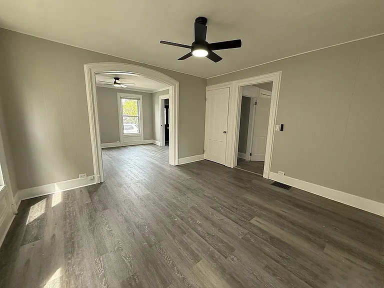 180 Portsea St #1 — Photo 9