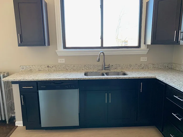 5653 N Spaulding Ave #3E — Photo 8