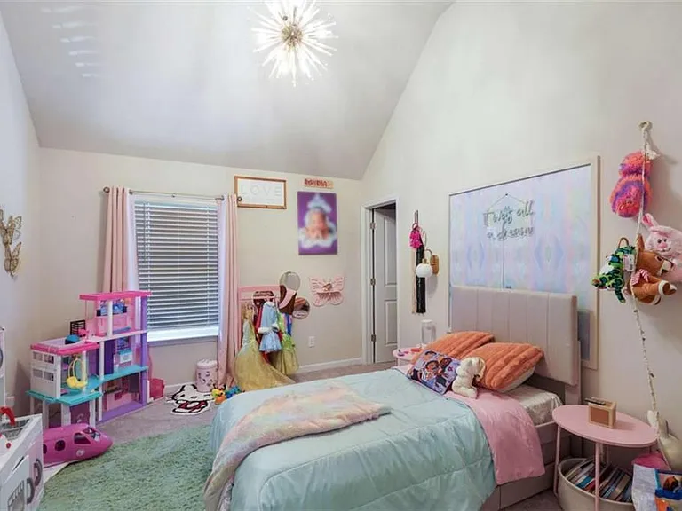 3605 Broadwick Ln — Photo 17