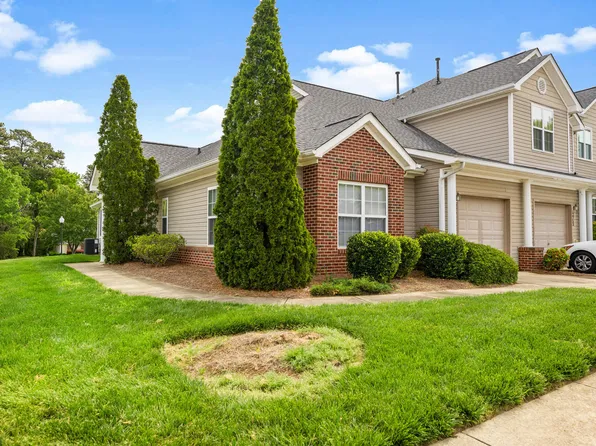 2751 Andover Glen Rd, Raleigh, NC 27604