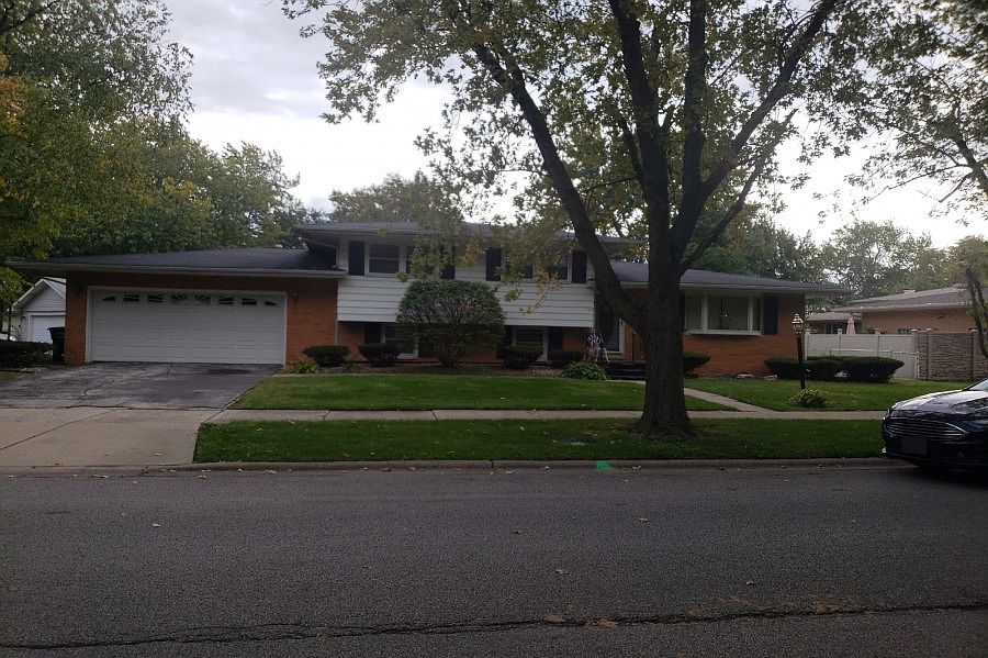 1st image of 18831 Wildwood Ave