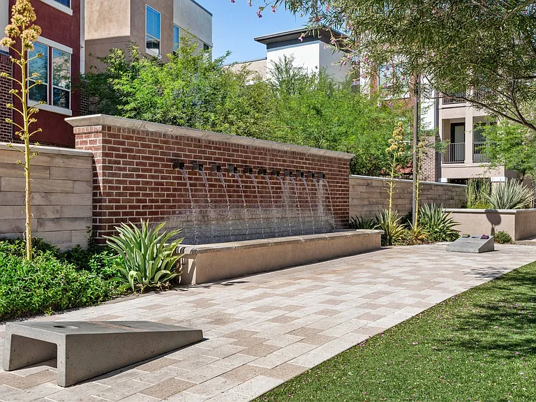 Town Commons — Photo 38
