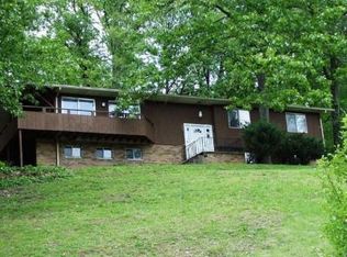290 Lakeview Dr, Huntington, WV 25704
