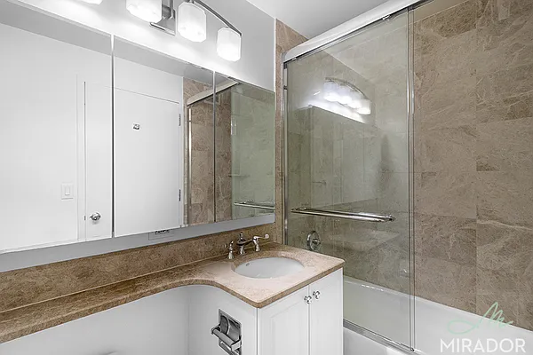 Rented by Mirador Real Estate | media 6