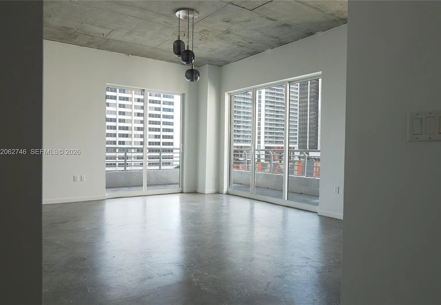The Loft Downtown Ii Cond — Photo 2
