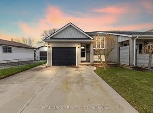 7953 Paddock Trail Dr, Niagara Falls, ON L2H 1W7
