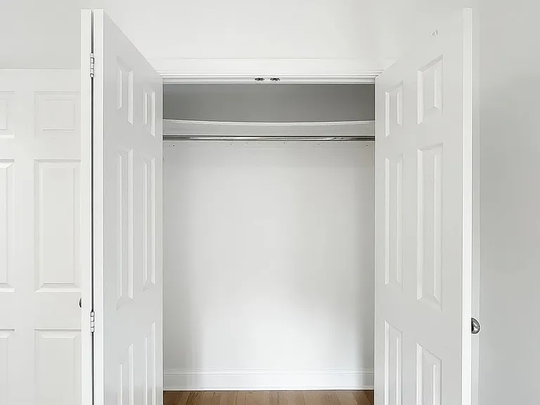 209 W 102nd St #4D — Photo 4
