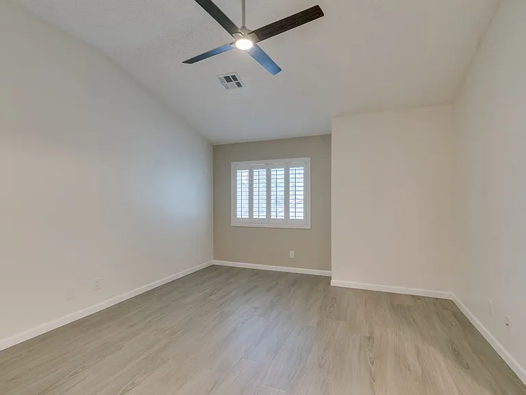 540 Sutters Mill Rd — Photo 34