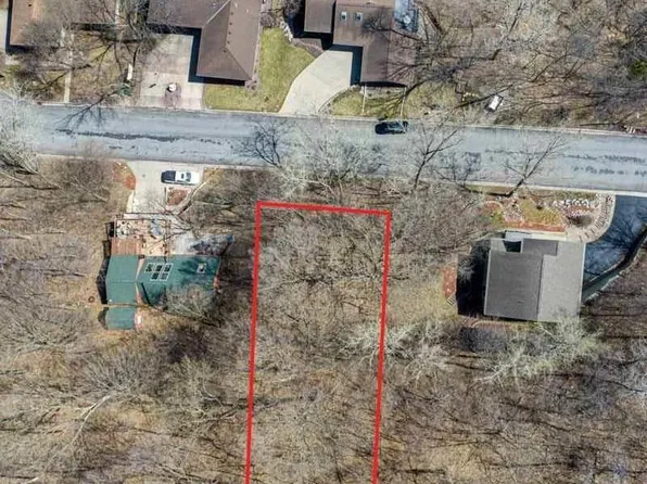 Belvista Dr, Mankato, MN 56003