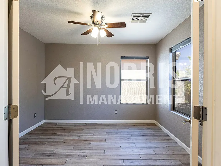577 W Judi St — Photo 17