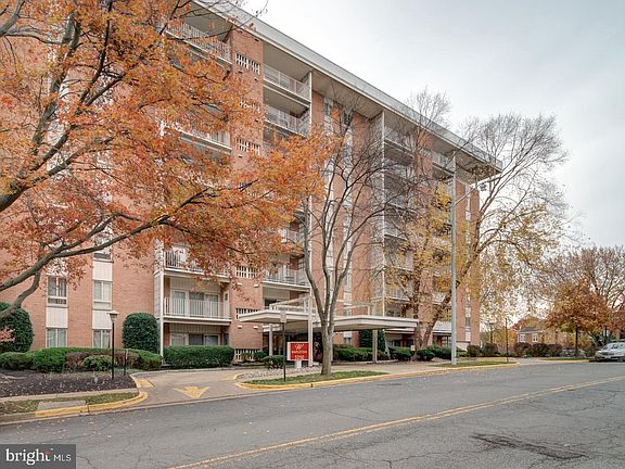 2nd image of 5250 Valley Forge Dr APT 315