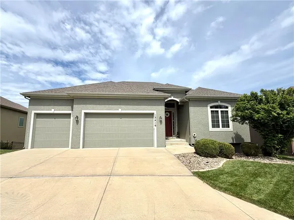 13416 W 172nd St, Overland Park, KS 66221