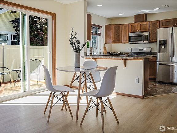 4th image of 6124 S Park Avenue