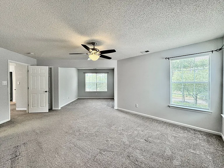 2424 Seven Kings Rd — Photo 33