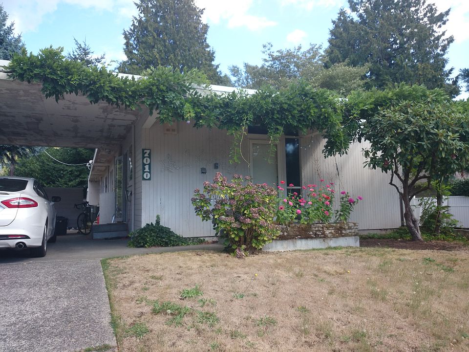 2nd image of 7010 31st Ave NE