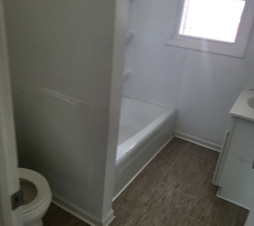 2nd image of 101 Main St #3