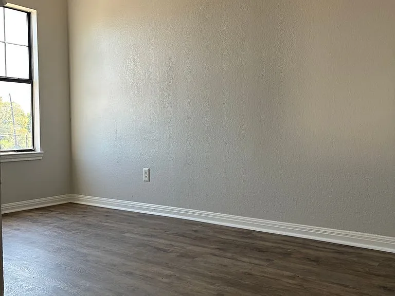 Lacy Loft — Photo 14