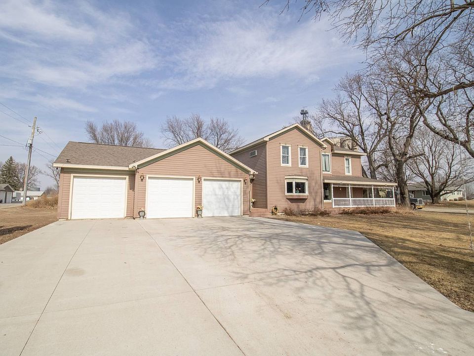 1st image of 607 S Main St